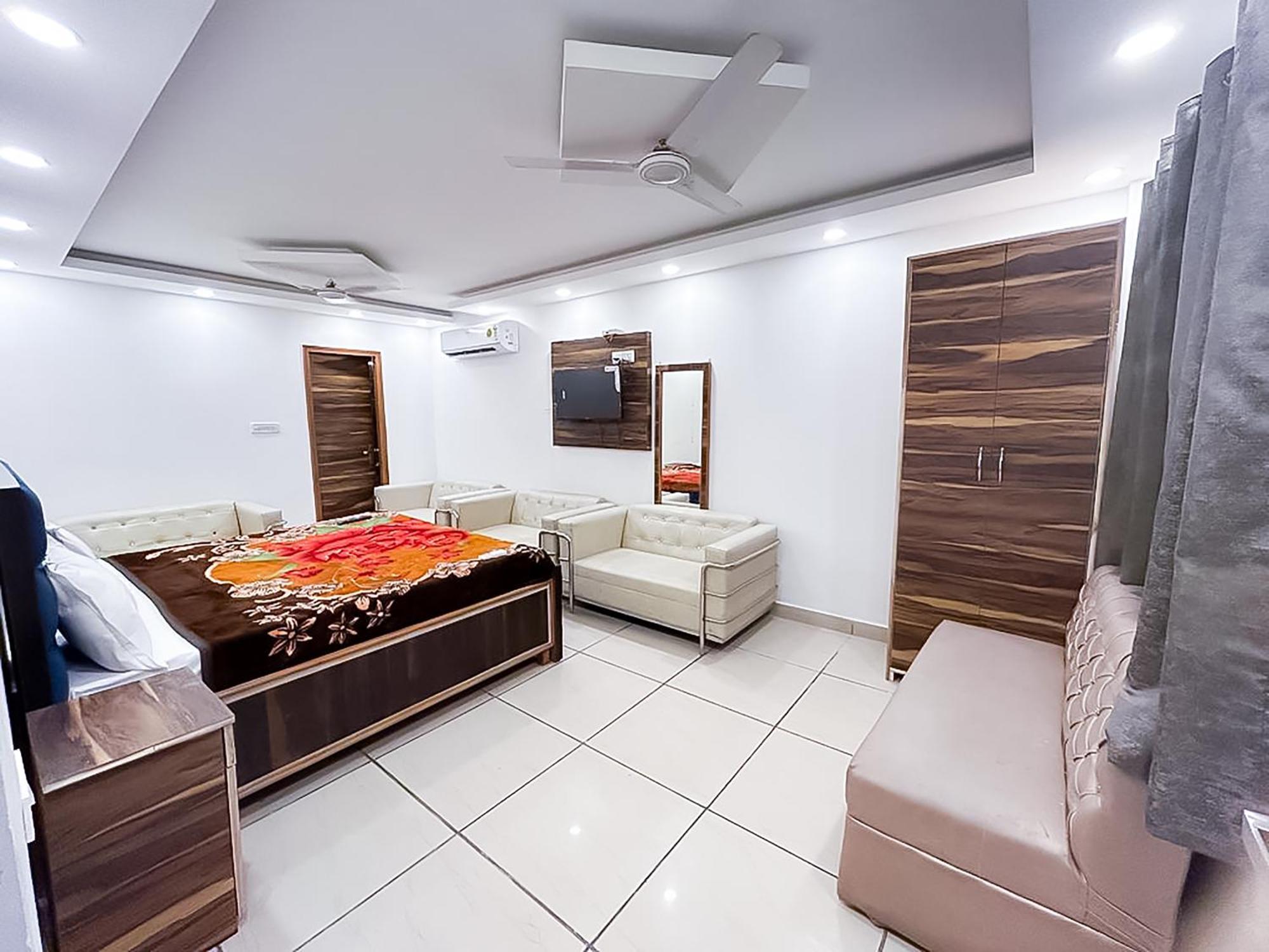 Hotel Js Garden - Near Jaypee Hospital Noida Exterior photo